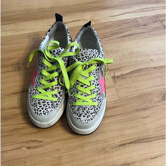 Steve Madden - PRICE DROP - Picture 1 of 4